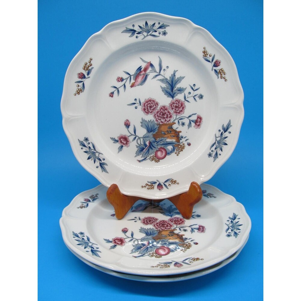 Wedgwood Etruria And Barlaston Potpourri Set Of 3 Vintage 8 1/4" Salad Plates EC